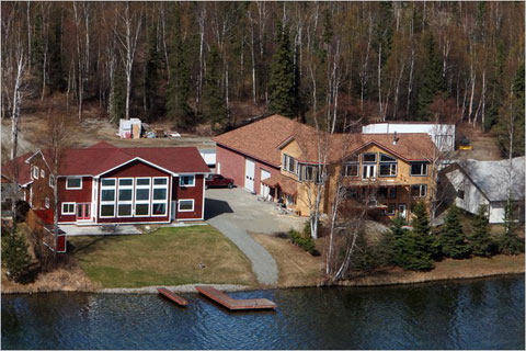 Photo: house/residence of the endearing 12 million earning Sandpoint, Idaho, United States-resident
